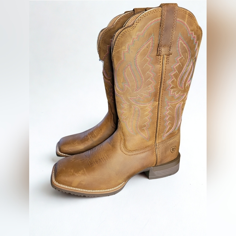 Ariat Women's Hybrid Ranchwork Wide Square Toe Western Boot 9B Med